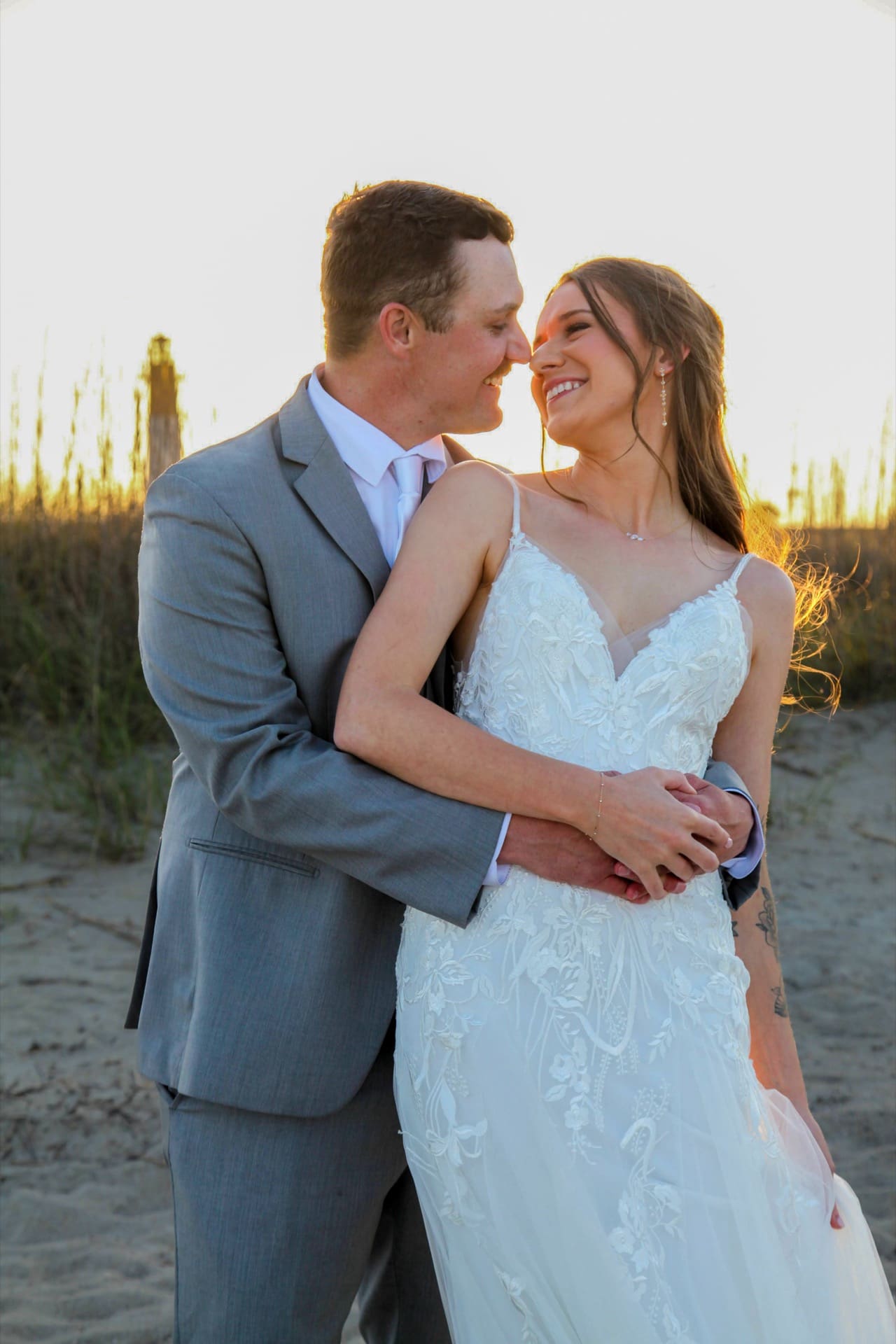 couple beach wedding in savannah